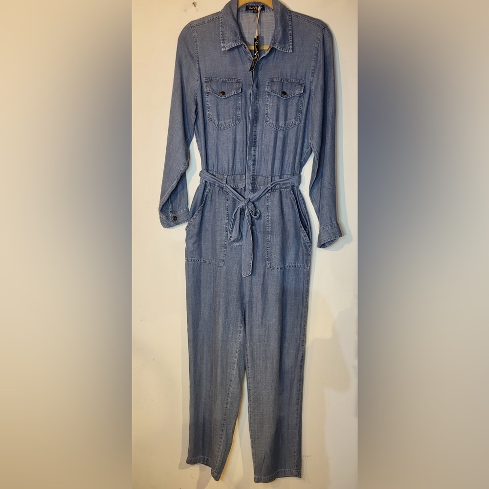 🧧Price Drop.... VELVET  HEART Denim Long Sleeve Jumpsuit